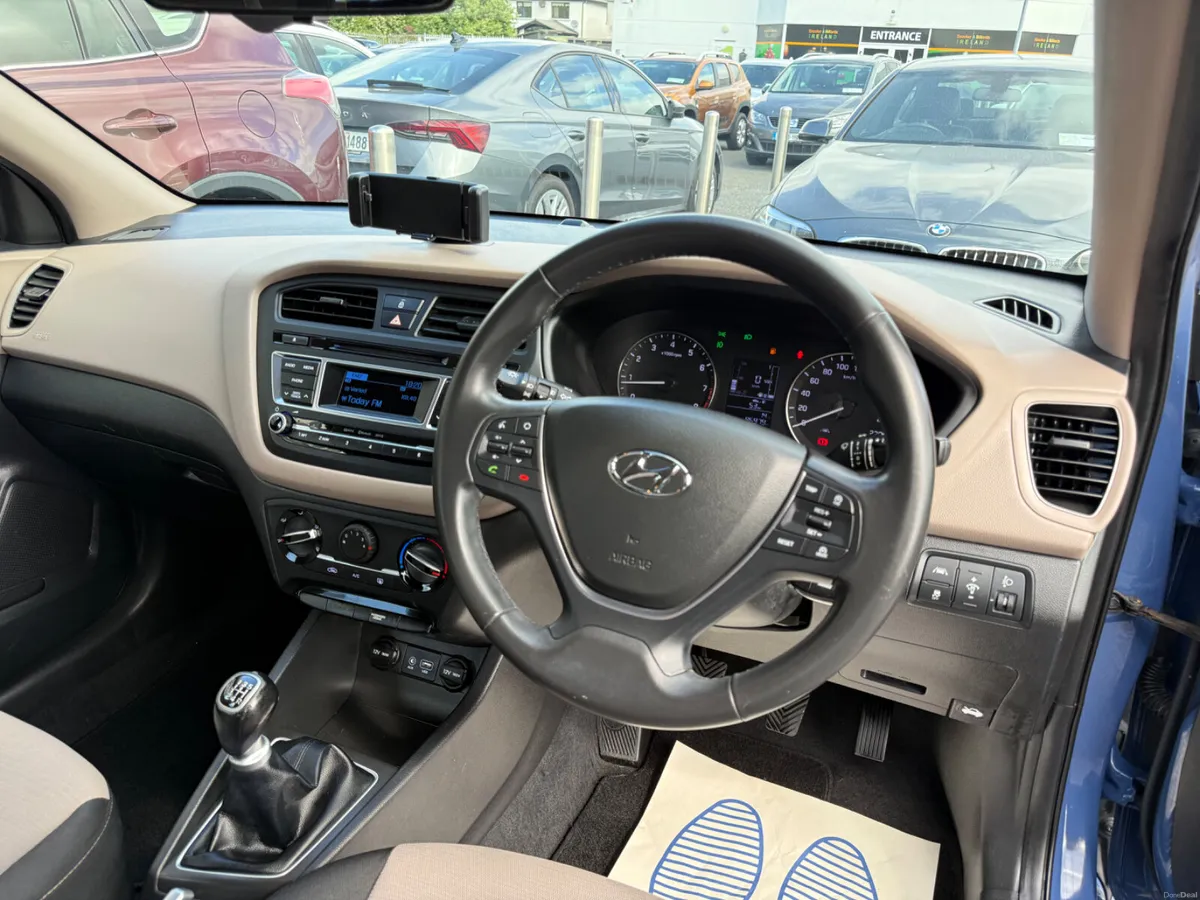 151 Hyundai i20 Deluxe 1.2 Petrol - Low KM’s - Image 4