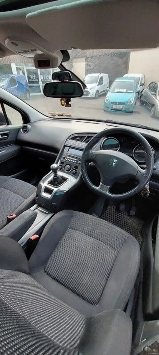 2011 Peugeot 5008 - Image 2