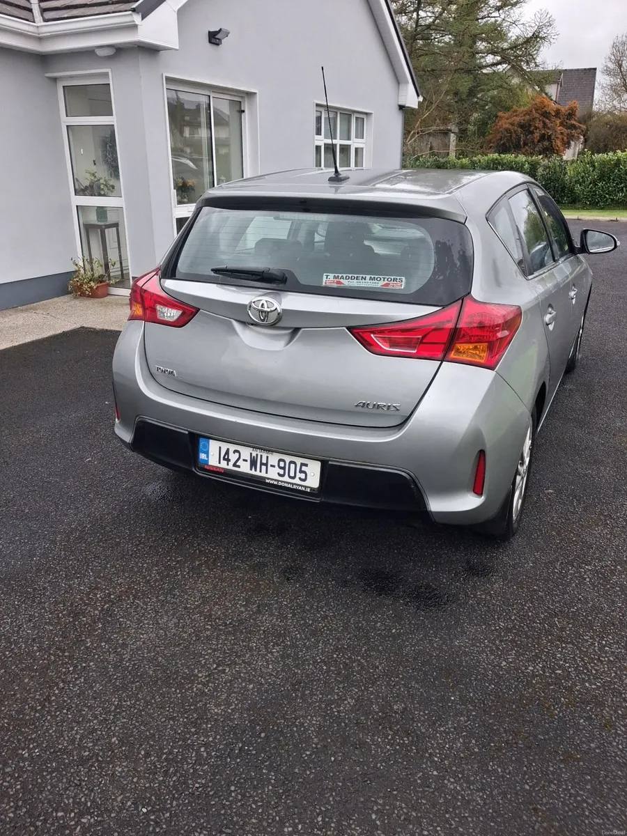 Toyota Auris 2014 - Image 4