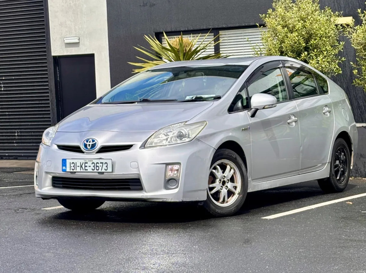 2013 TOYOTA PRIUS*FRESH NCT*DRIVES PERFECT* - Image 3