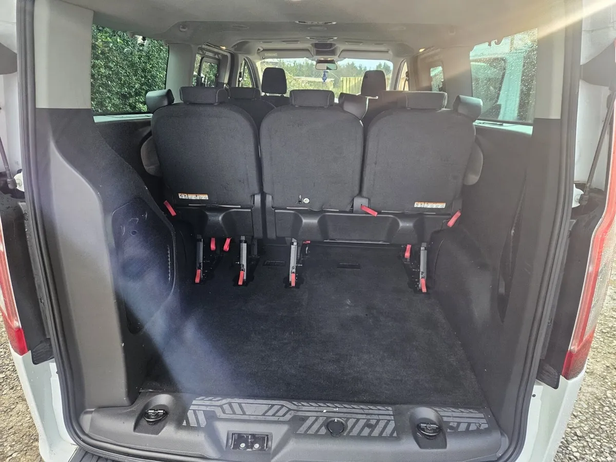 FORD TOURNEO CUSTOM T310L 130 TITANIUM - Image 4