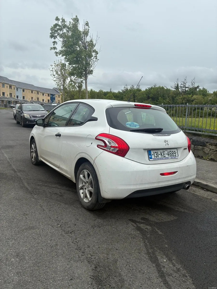 Peugeot 208 1.0 VTI Access (68) 3DR, 2013 - Image 4