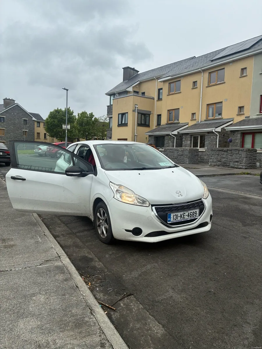 Peugeot 208 1.0 VTI Access (68) 3DR, 2013 - Image 1