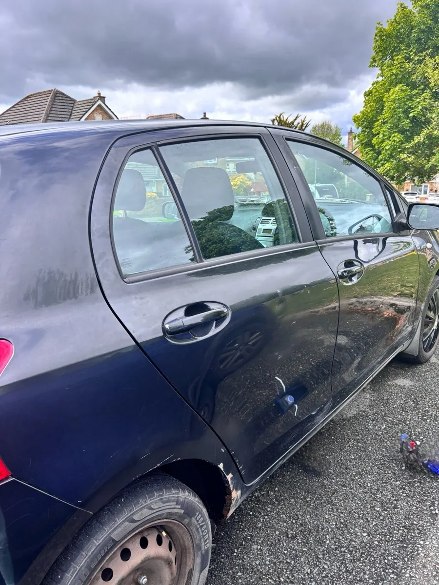 Toyota Yaris 2007 Model - Image 2