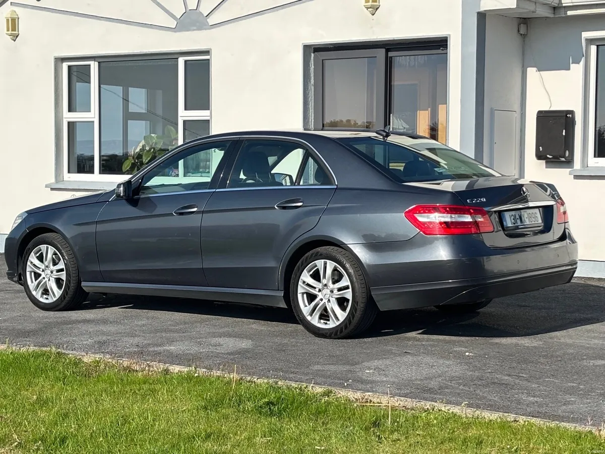 Mercedes E220 needs engine work - Image 4