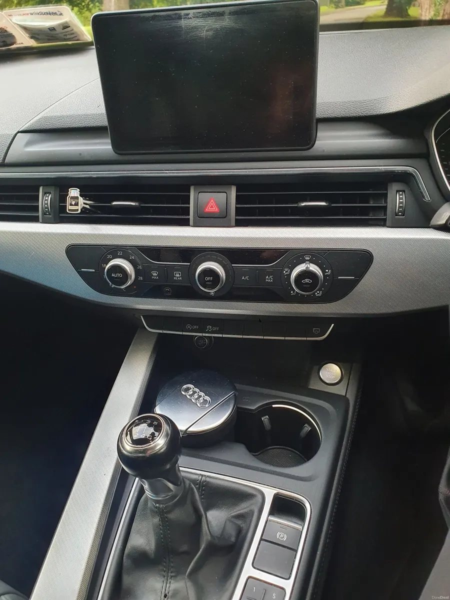 Audi A4 2016 - Image 3