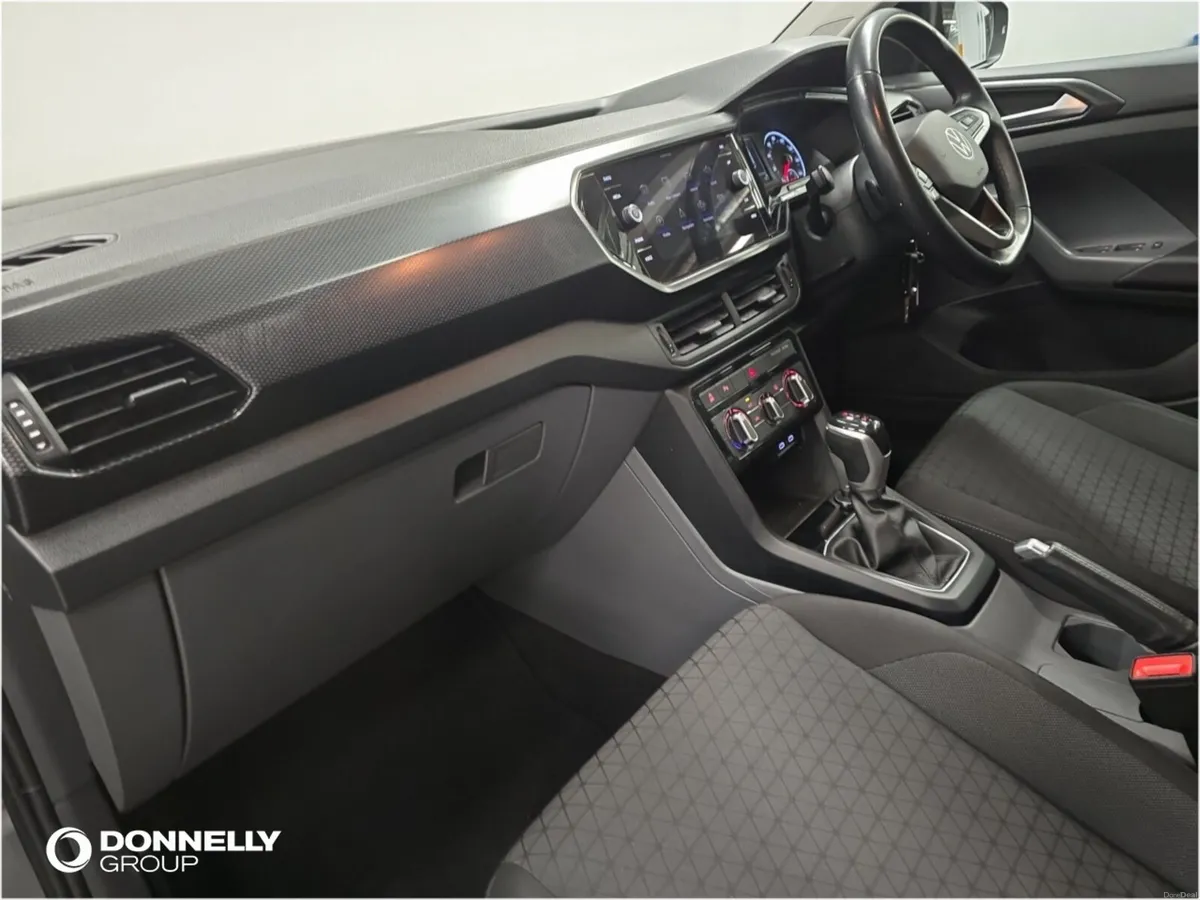 Volkswagen T-cross Estate SE - Image 2