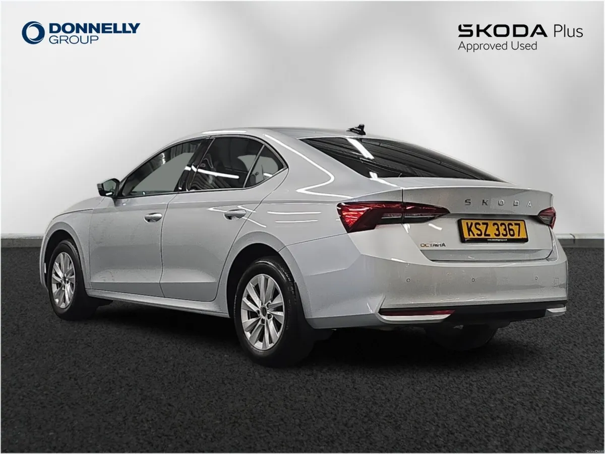 Skoda OCTAVIA Hatchback SE Technology - Image 3