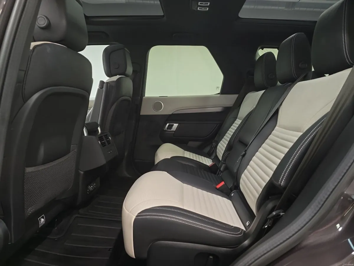Land Rover Discovery Diesel Sw R-Dynamic SE - Image 4