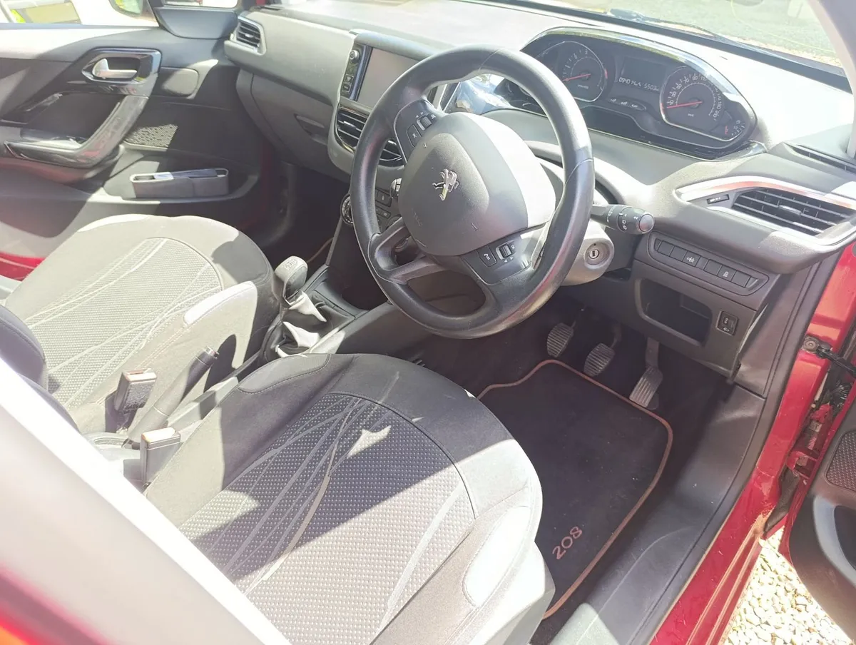 Peugeot 208 LOW KM, NCT - Image 2