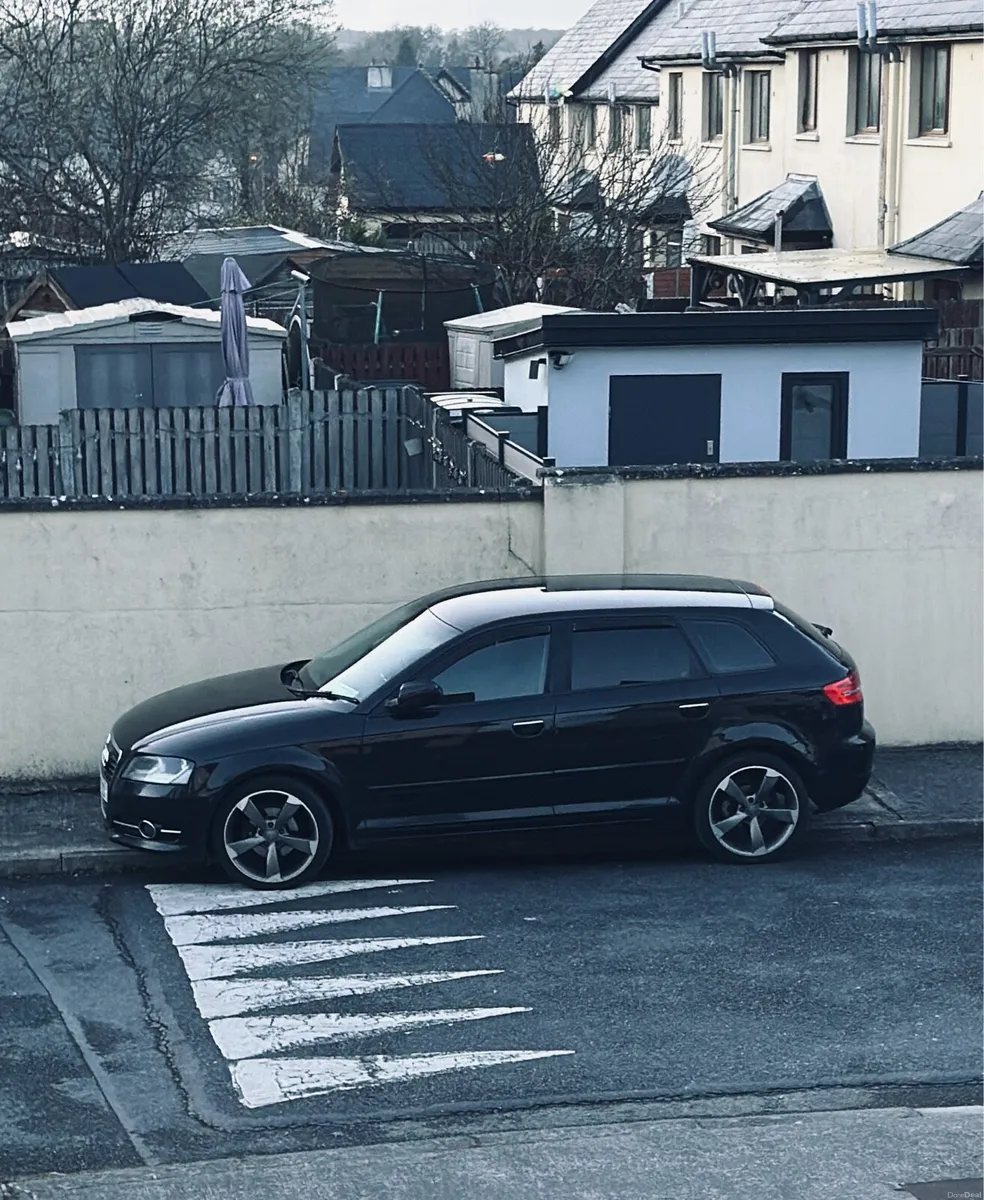 Audi A3 2011 1.6 TDI Hatchback - Image 2