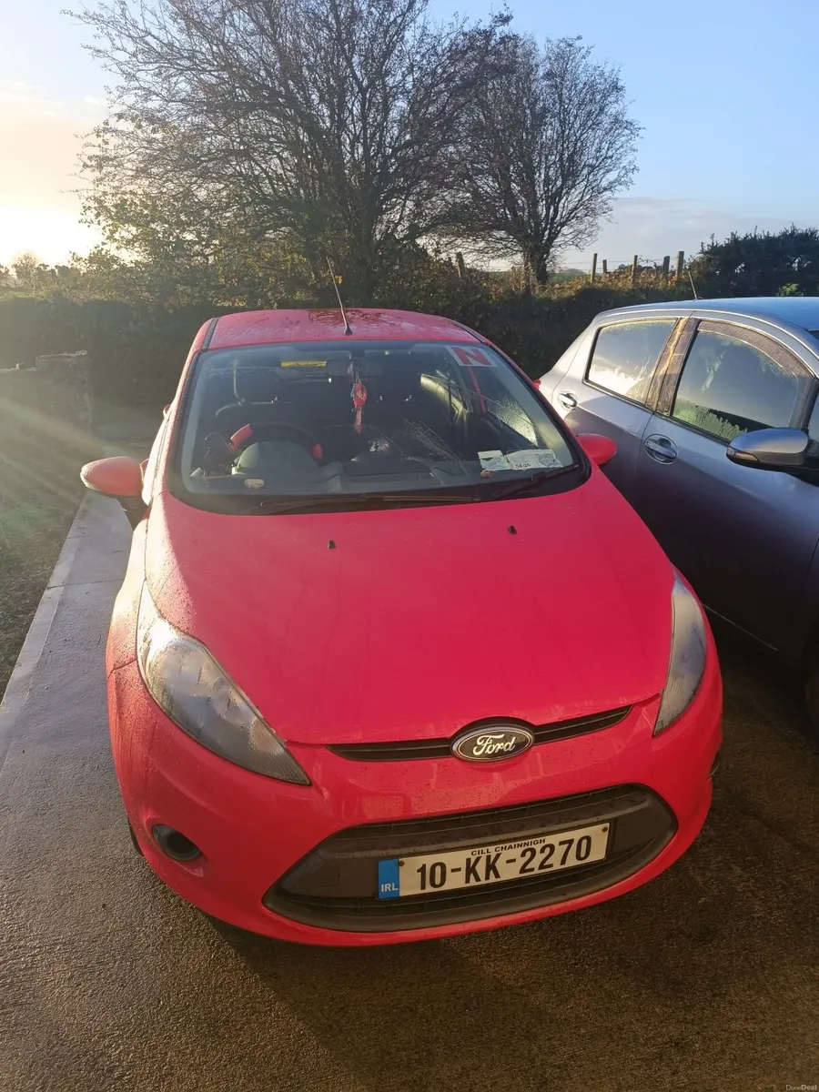 Ford Fiesta 2010 - Image 1