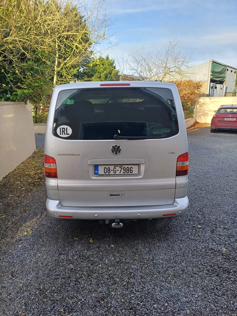 Volkswagen T5 Caravelle Camper - Image 4