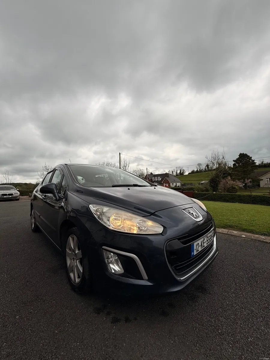 Peugeot 308 2012 - Image 2