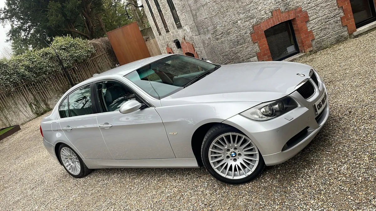 Bmw 325i - Image 2