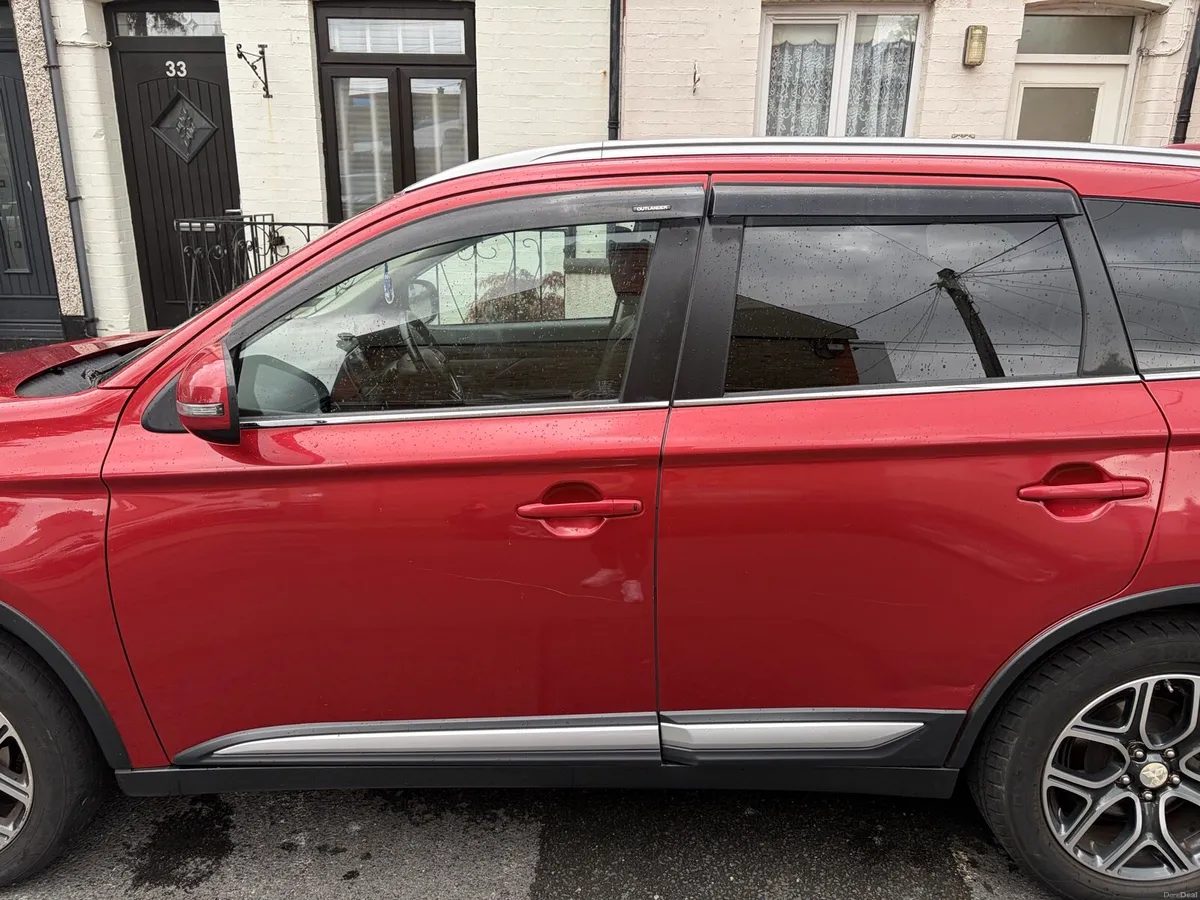 Mitsubishi Outlander 172 7 seater - Image 3