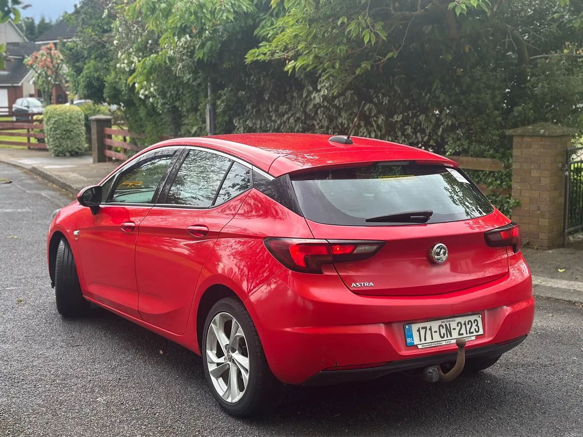 2017 vauxhall Astra 1.4 Sri nct 04/27 tax 06/26 - Image 4