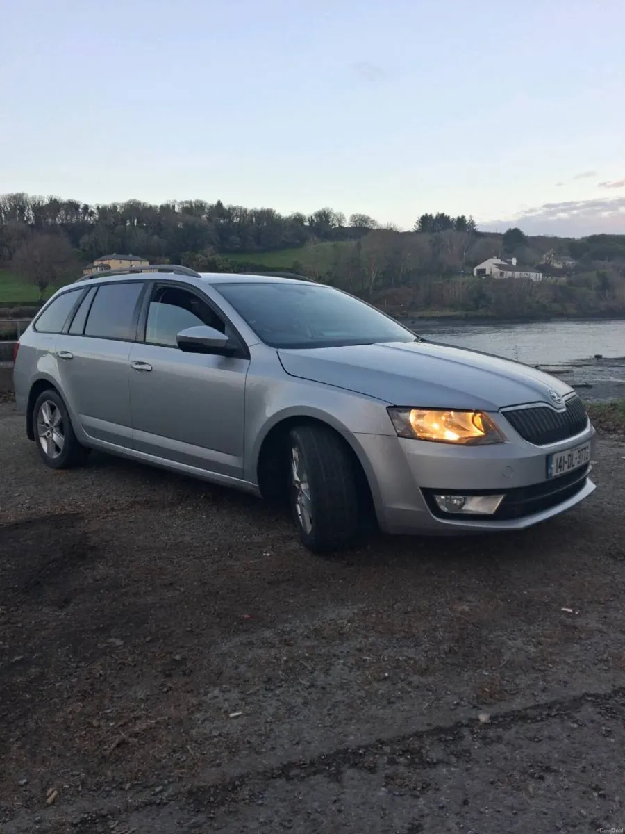 Skoda Octavia Estate 1.6tdi - Image 2