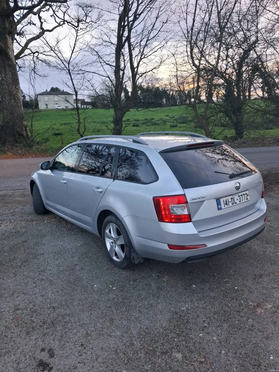 Skoda Octavia Estate 1.6tdi - Image 3