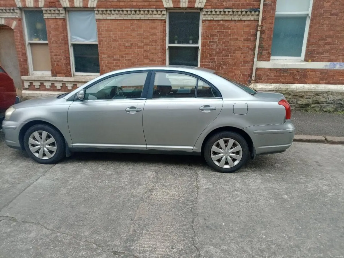 Toyota Avensis 2008 - Image 1