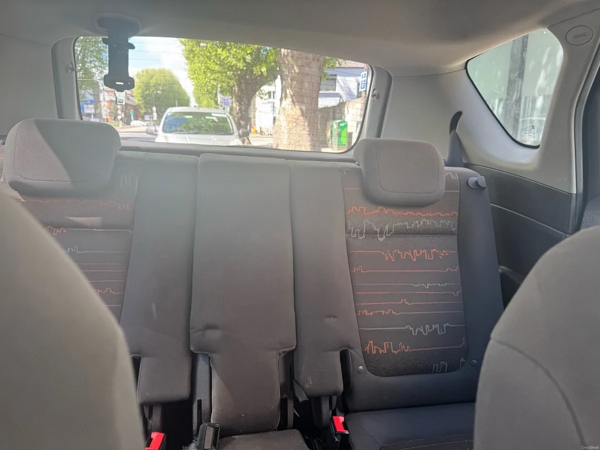 Car - Image 3