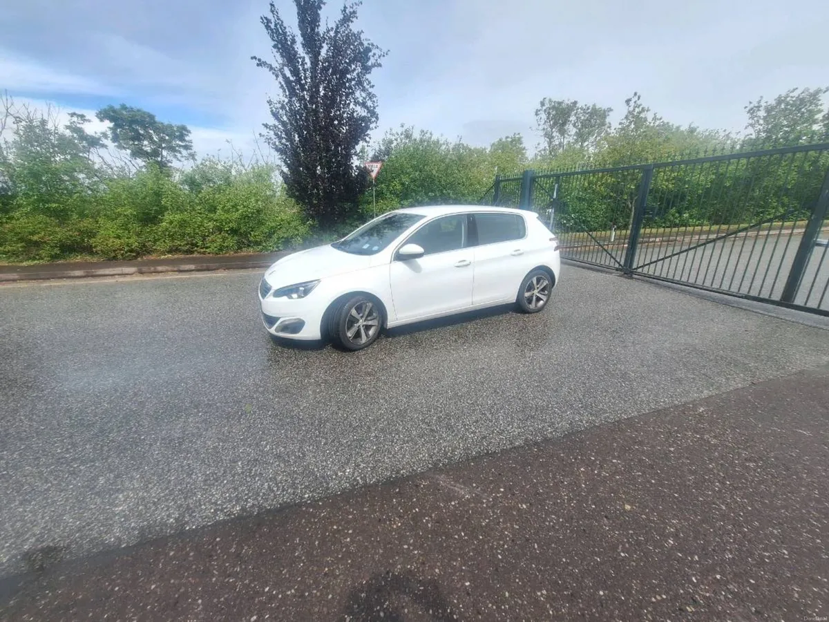 Peugeot 308 - Image 4