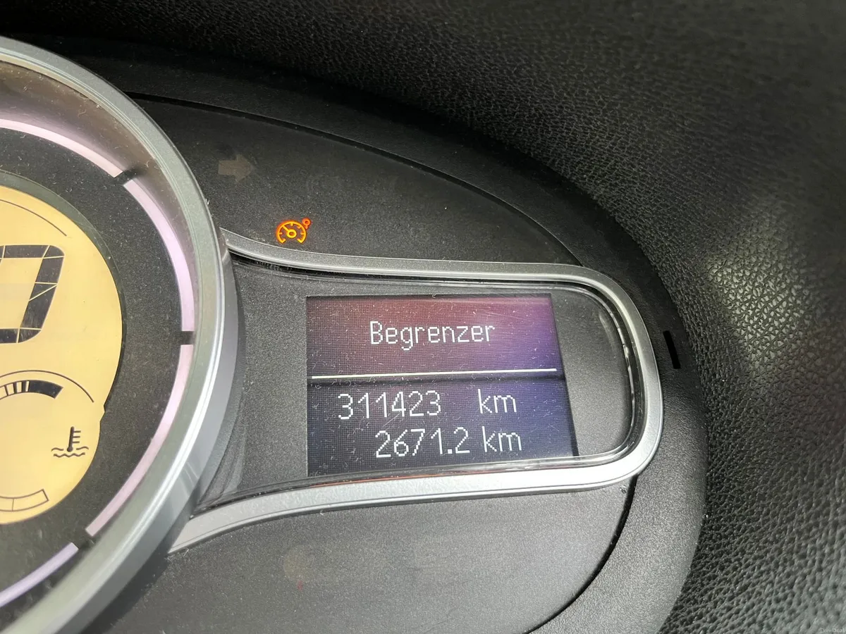 2012 RENAULT FLUENCE 1.5 EXPRESSION *NEEDS WORK* - Image 2