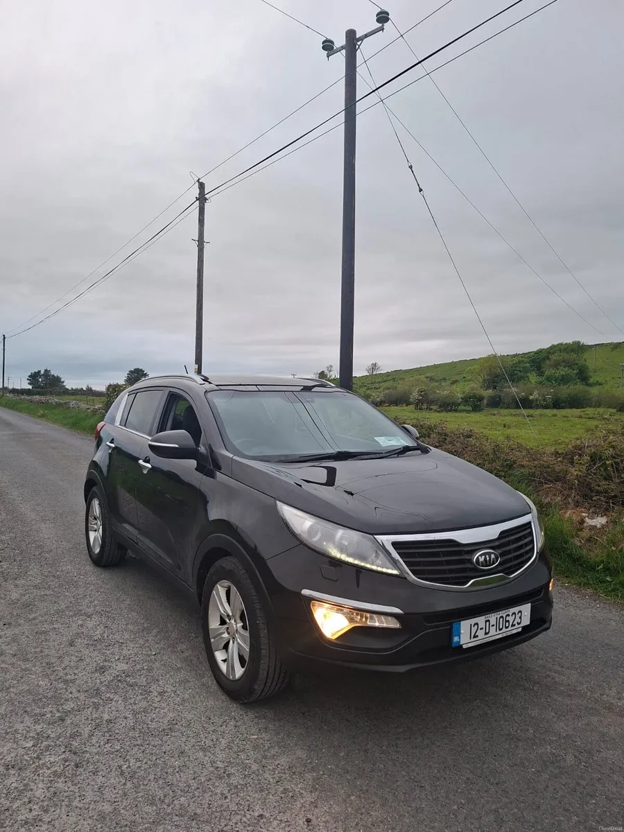 2012 kia Sportage - Image 1