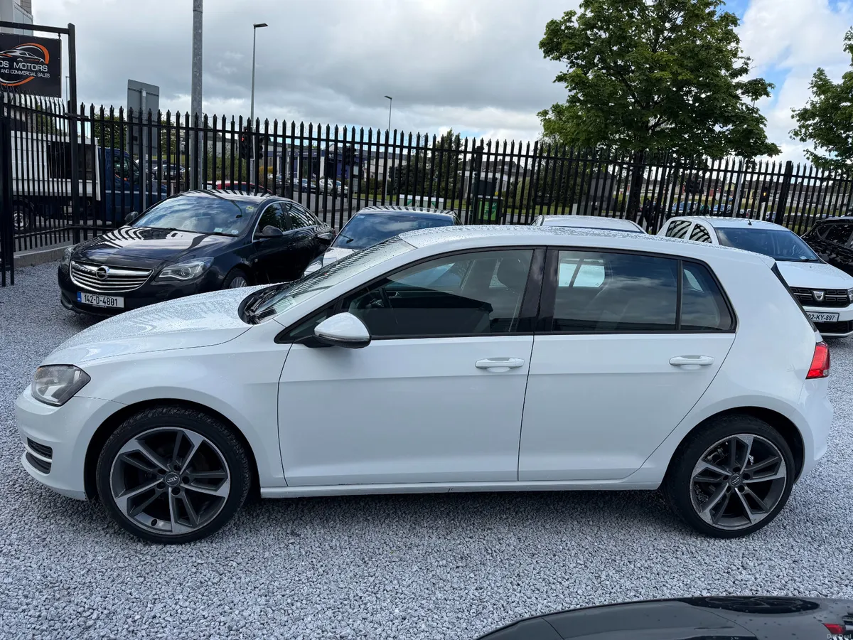 2015 (151) Volkswagen Golf 1.6 TDI Trendline - Image 4