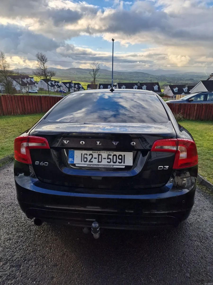 Volvo S60 2016 - Image 2
