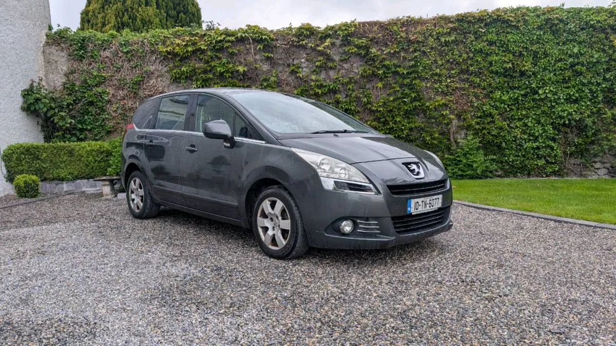 €2,600 Automatic Peugeot 5008 7 Seater Low Mileage - Image 1