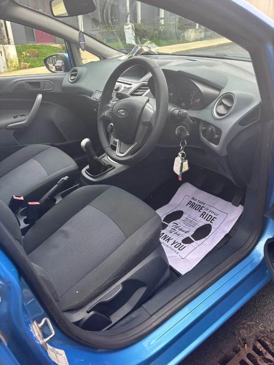 Ford Fiesta 2011 - Image 3