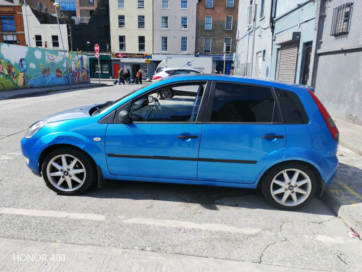 Car - Image 1