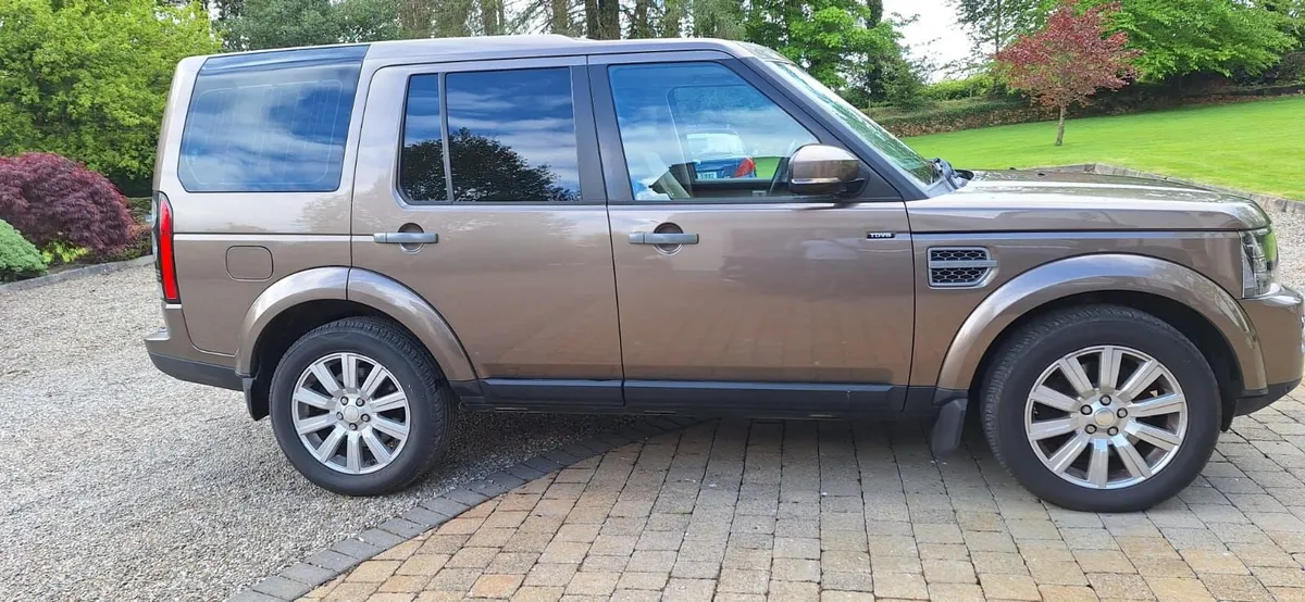 Land Rover Discovery 2014 - Image 2