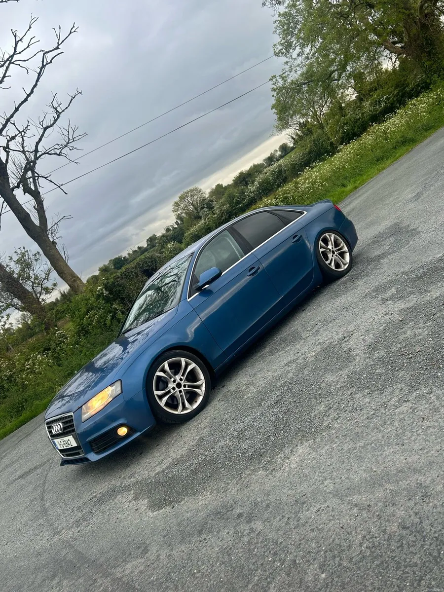 Audi A4 - Image 1