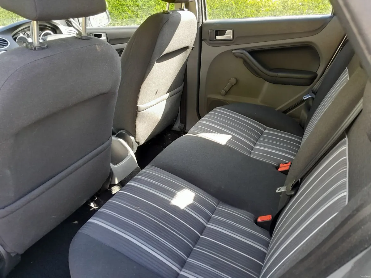 2009 Ford Focus  1,8 diesel tax 07/26 low  milage - Image 2