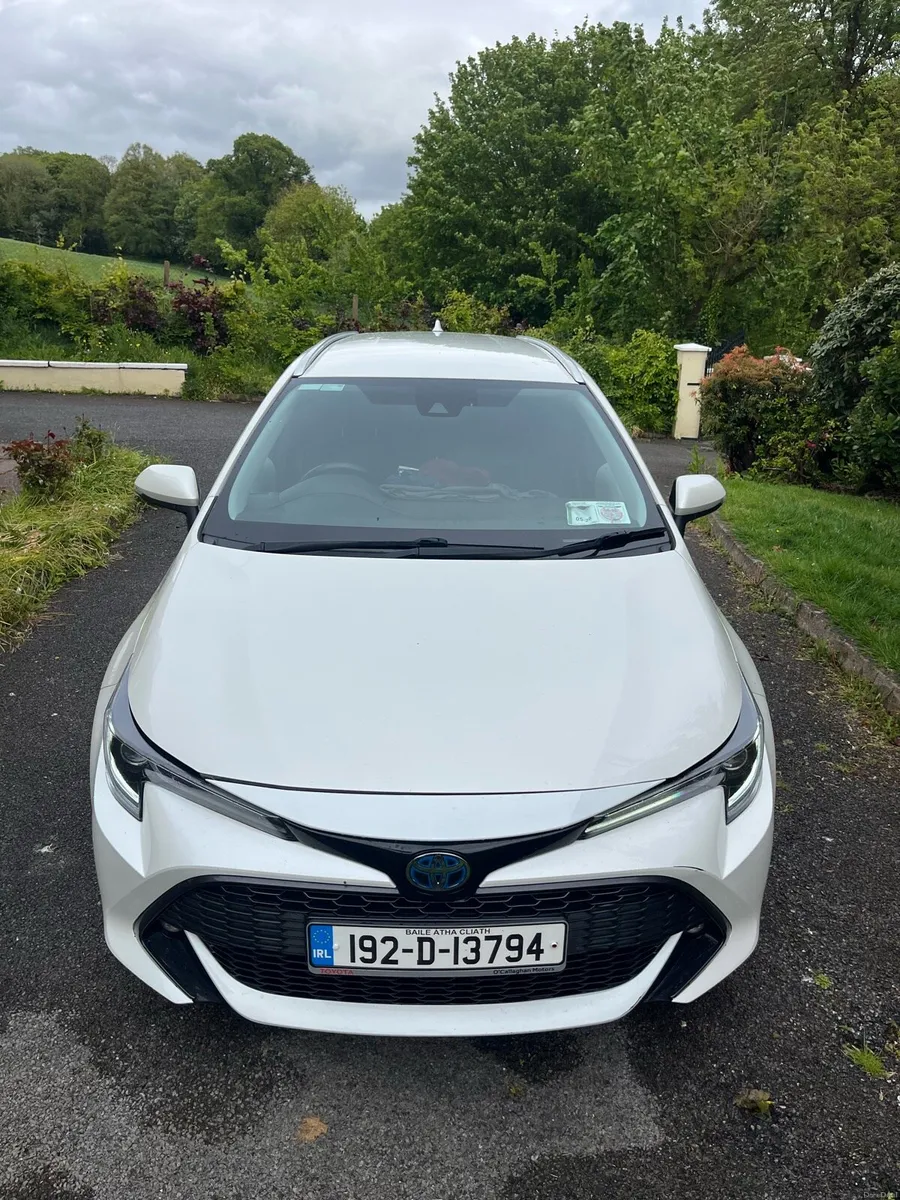 2019 Toyota Corolla Hybrid SOL spec // 125 - Image 2