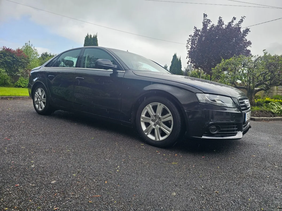 Audi A4 2012 - Image 2