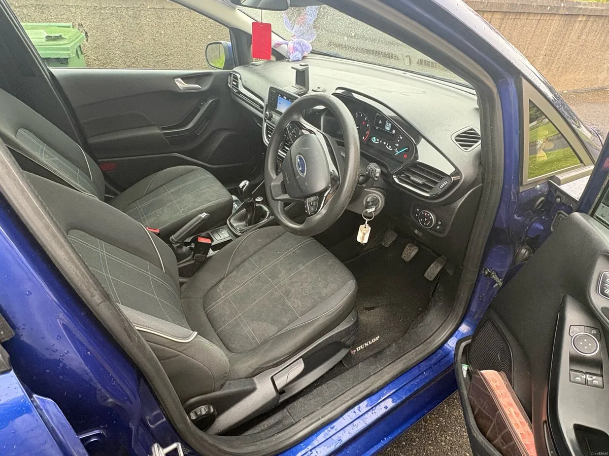Ford Fiesta 1.1 Petrol - Image 3