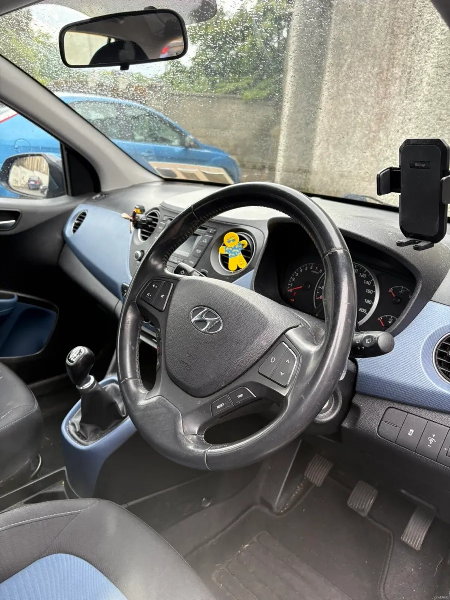 Hyundai i10 2014 134,000 km - Image 1