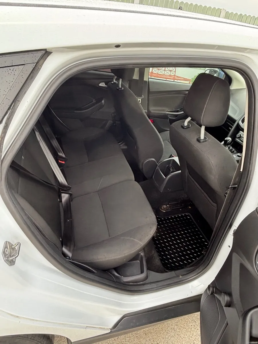 Ford Focus 2015 - Image 3