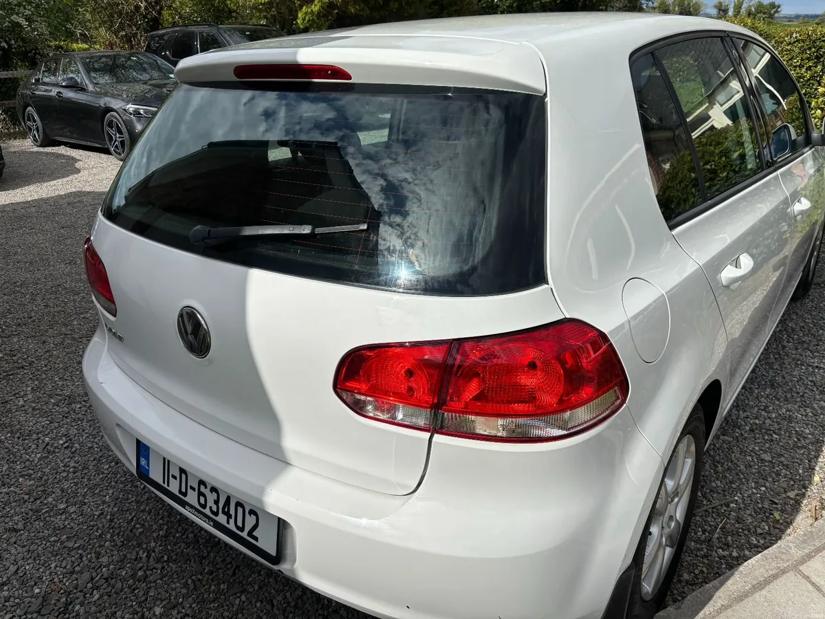 Volkswagen Golf 2011 - Image 3
