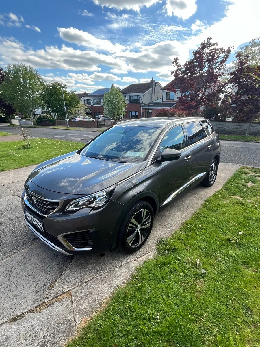 Peugeot 5008 Automatic - Image 3
