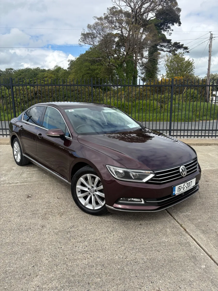 Volkswagen Passat Highline 1.6TDI - Image 1