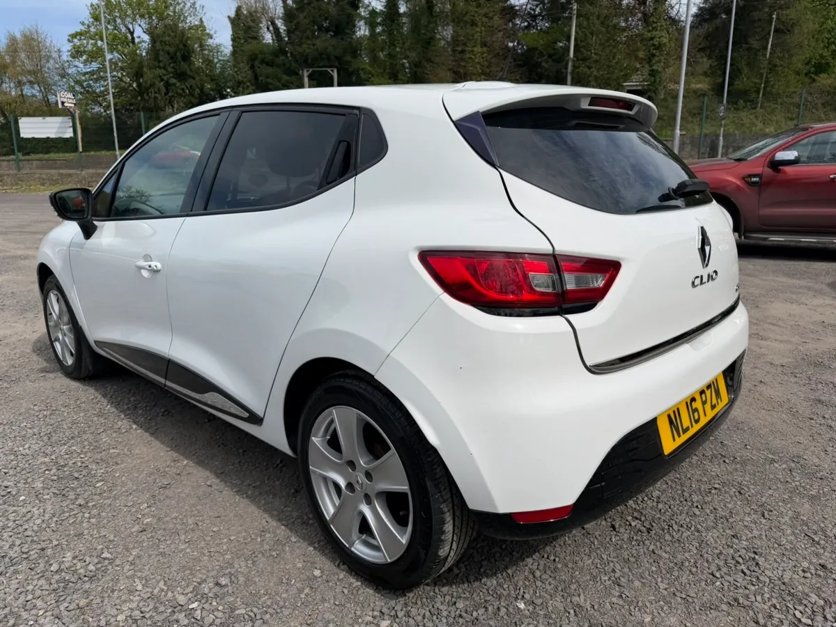 Renault Clio - Image 3