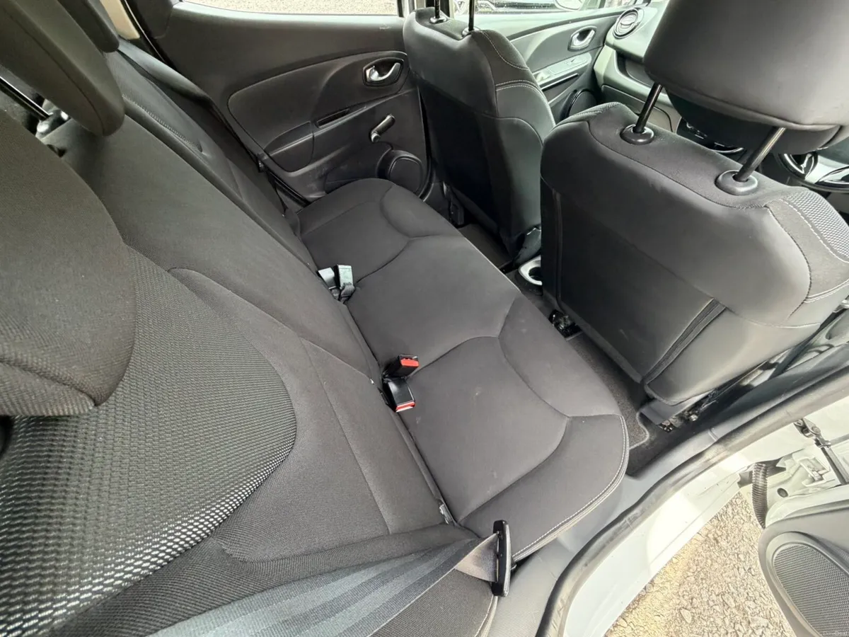 Renault Clio - Image 6