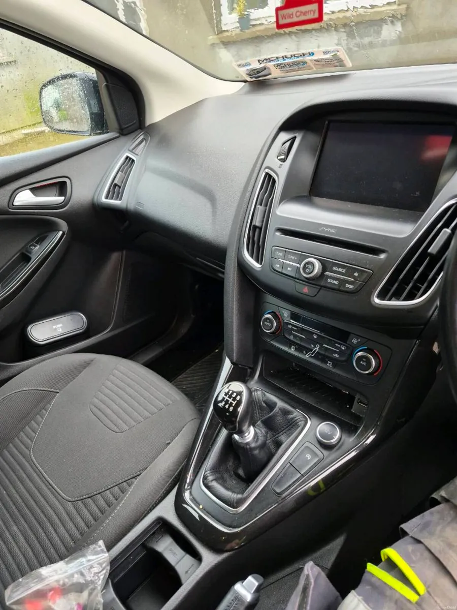 Ford focus titanium - Image 3