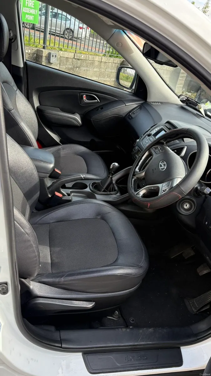 URGENT Hyundai ix35 2015 - Image 3