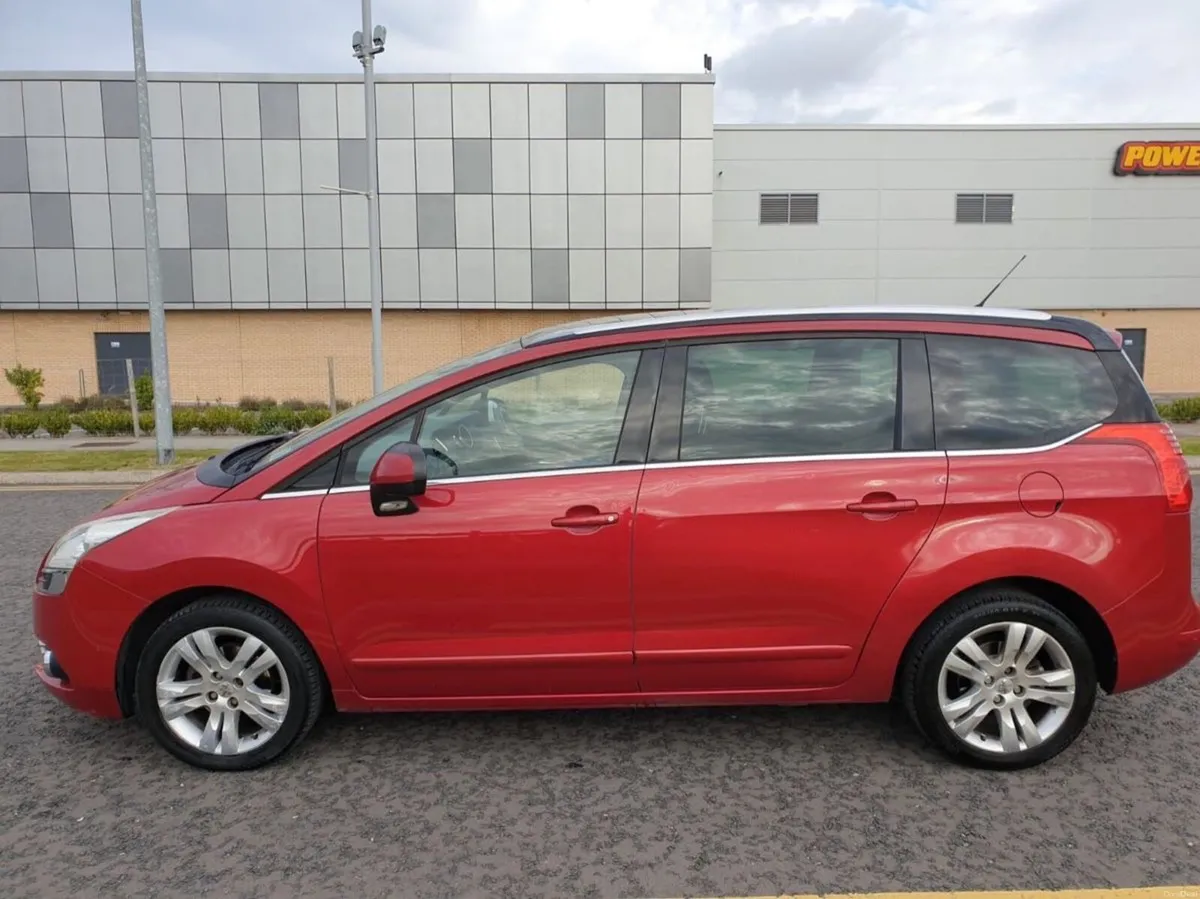 Peugeot 5008 Automatic 7 Seater - Image 3