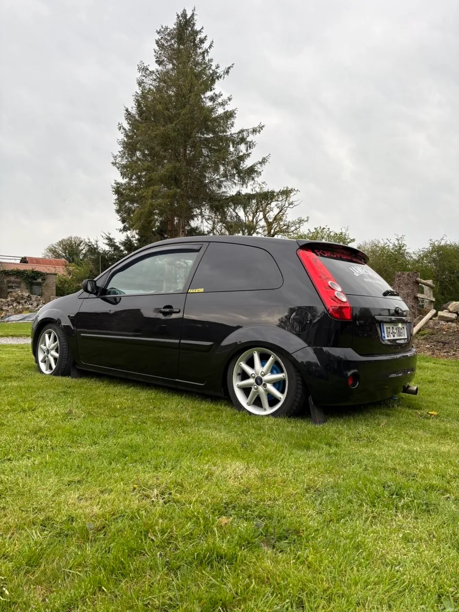 Ford Fiesta - Image 2
